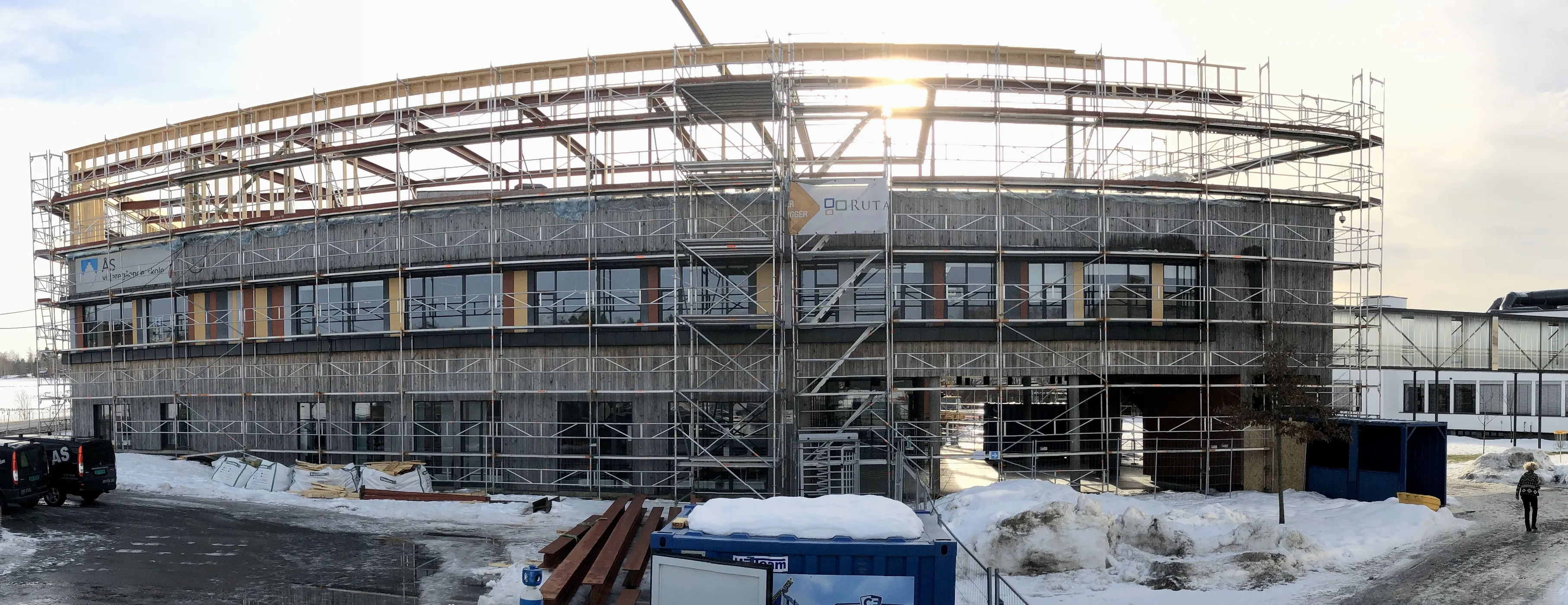 Tilbygg på skole i drift, i Ås